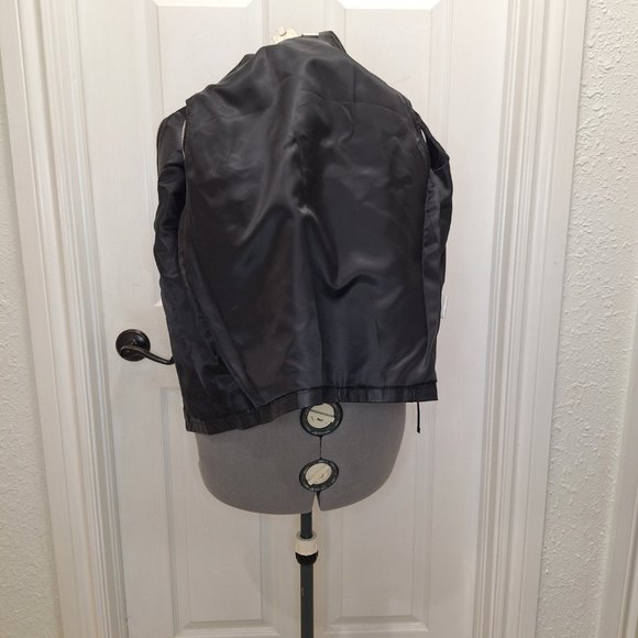 Reflections by Spiegel Vest - Picture 10 of 12